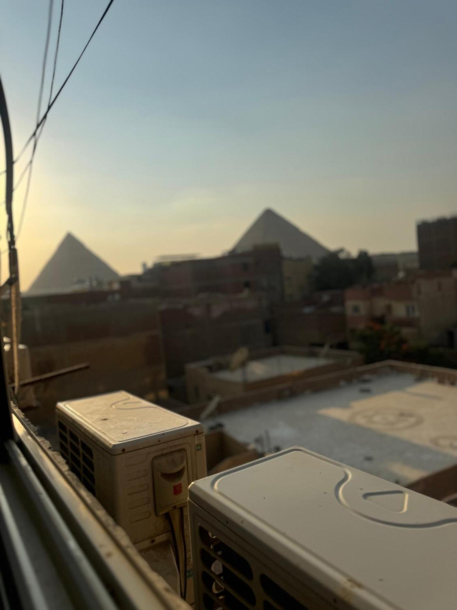 Pyramids And Sphinx Hotel Kafret el-Gabal Exterior foto